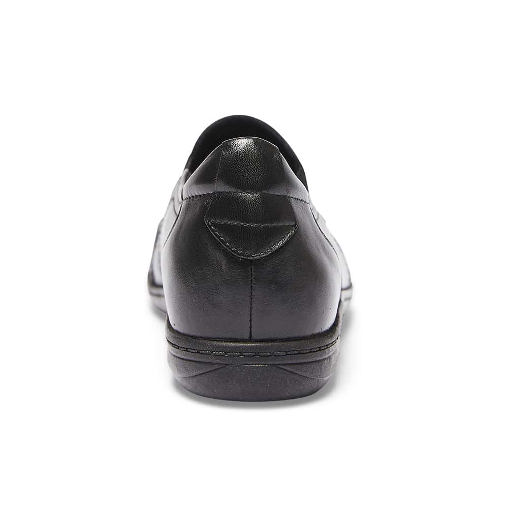 Latrobe Loafer in Black Leather