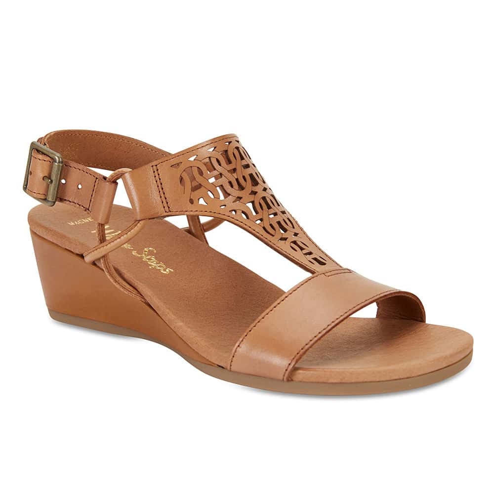 Magnet Heel in Cognac Leather