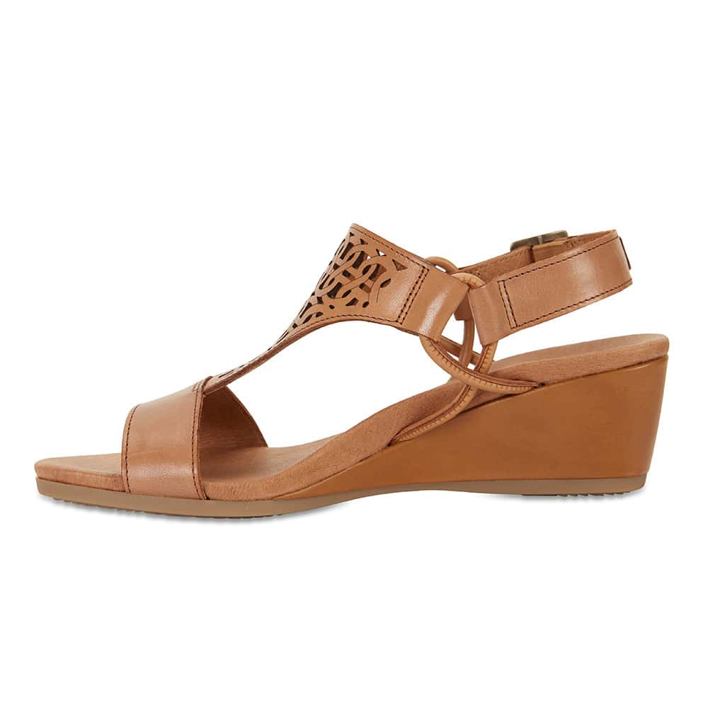 Magnet Heel in Cognac Leather