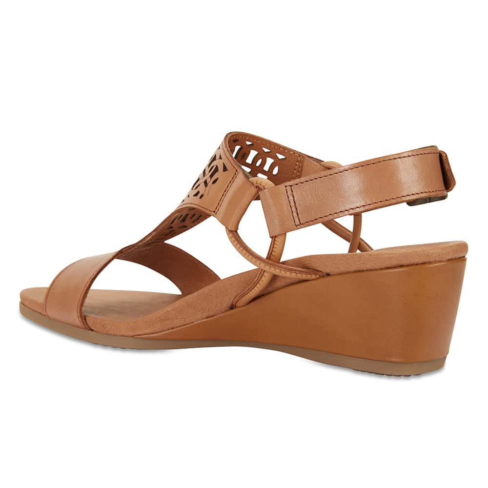 Magnet Heel in Cognac Leather