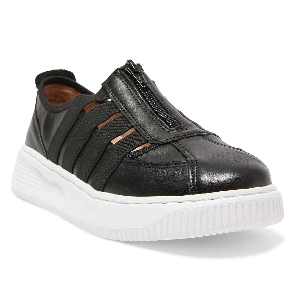Newport Sneaker in Black Leather