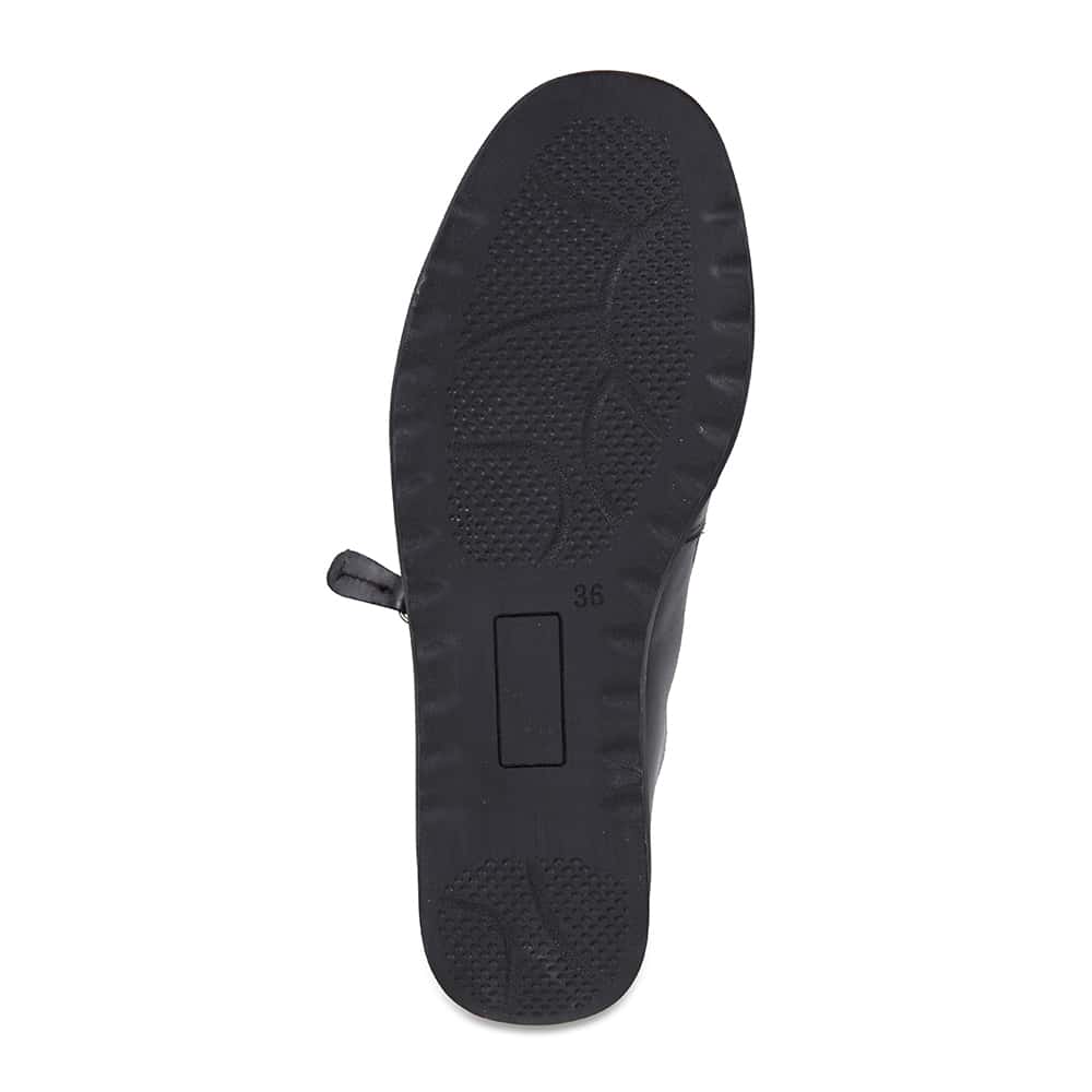 Noble Boot in Black Leather