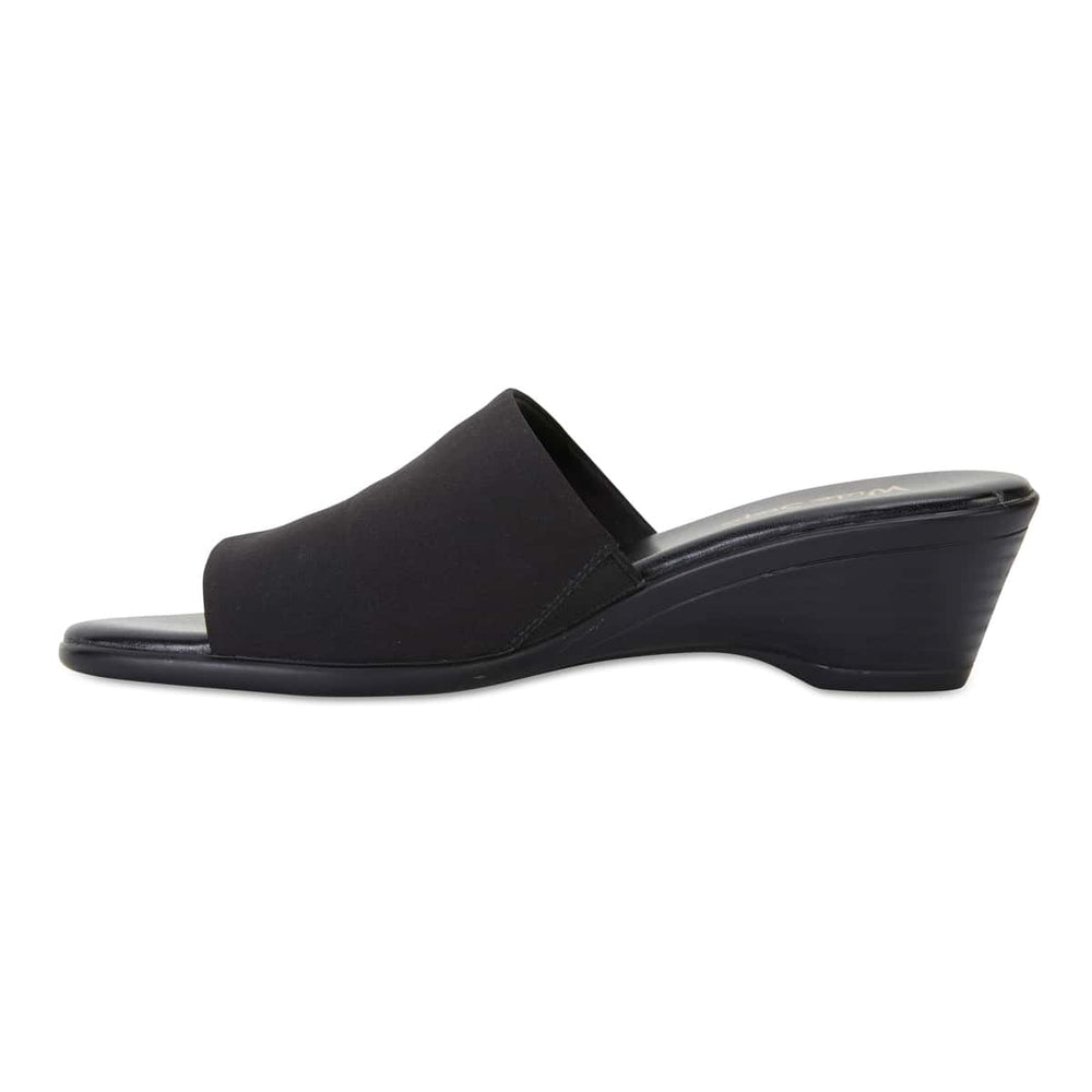 Orient Heel in Black Fabric
