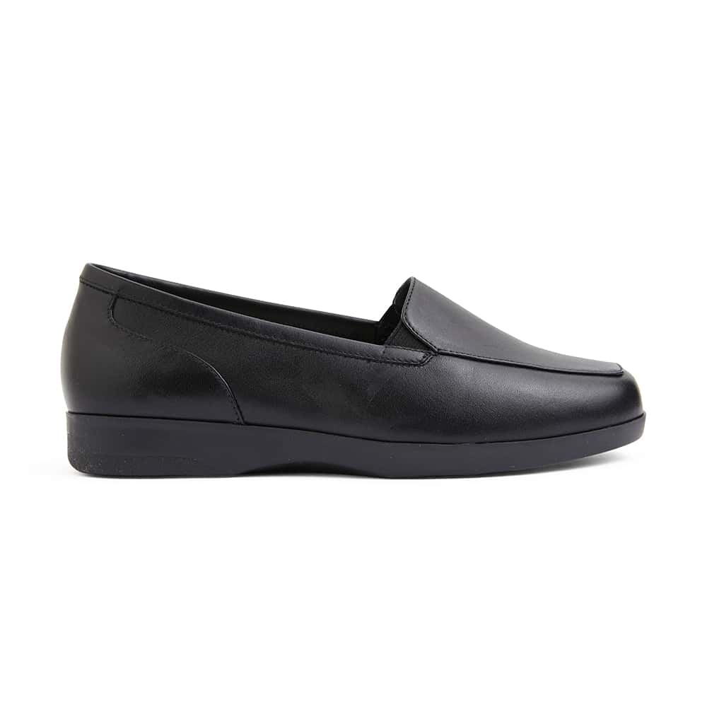 Verse Loafer in Black Leather