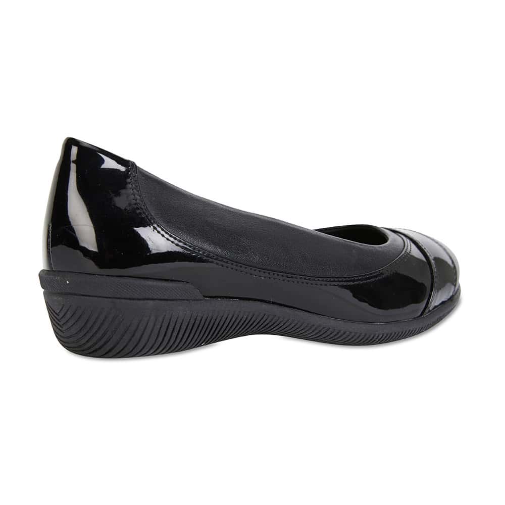 Virgo Flat in Black Patent