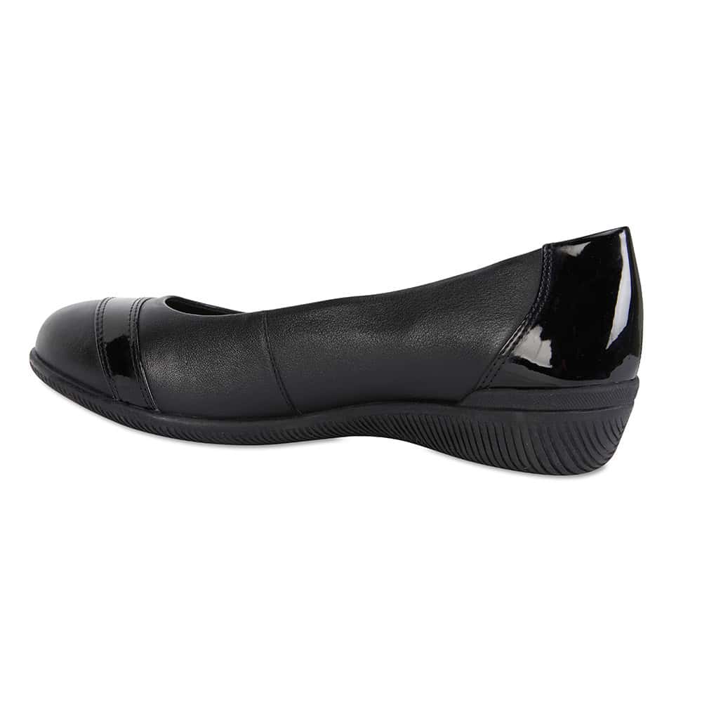 Virgo Flat in Black Patent