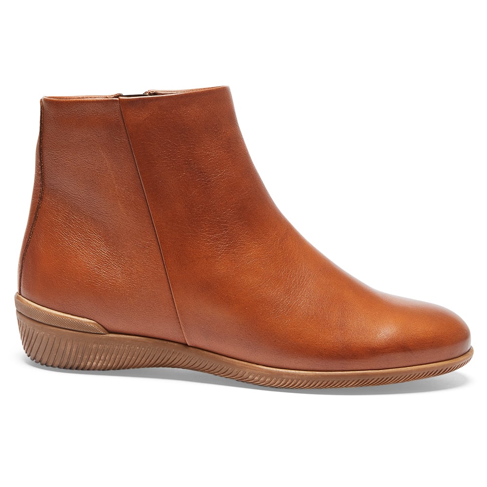 Walker Boot in Mid Brown Leather