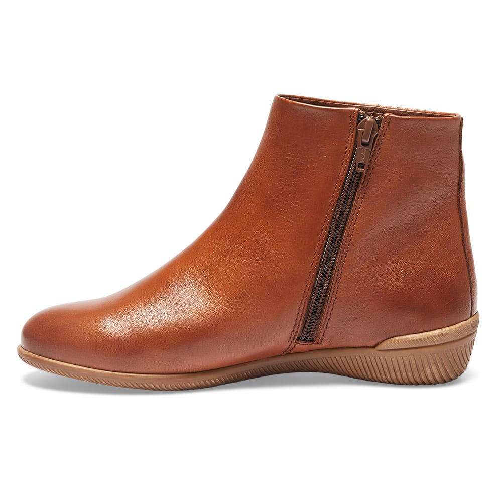 Walker Boot in Mid Brown Leather